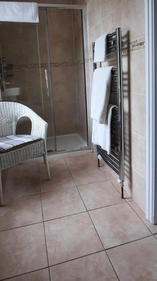 Rocklea Guest House Windermere Bagian luar foto