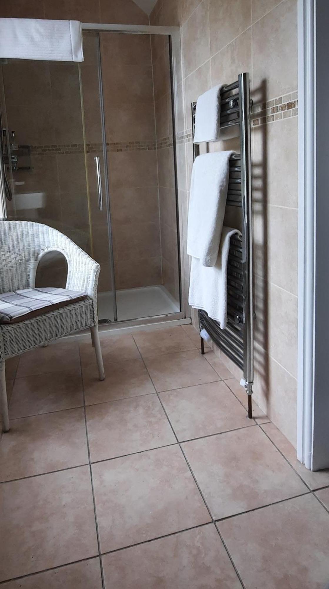 Rocklea Guest House Windermere Bagian luar foto