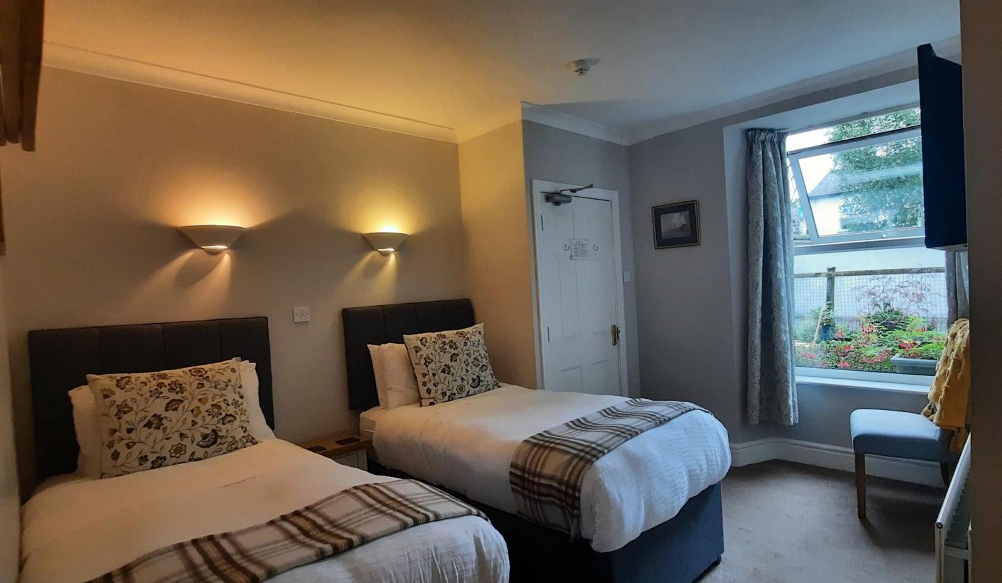 Rocklea Guest House Windermere Bagian luar foto